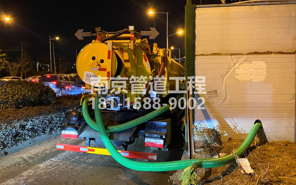 266长宁临时工地抽粪